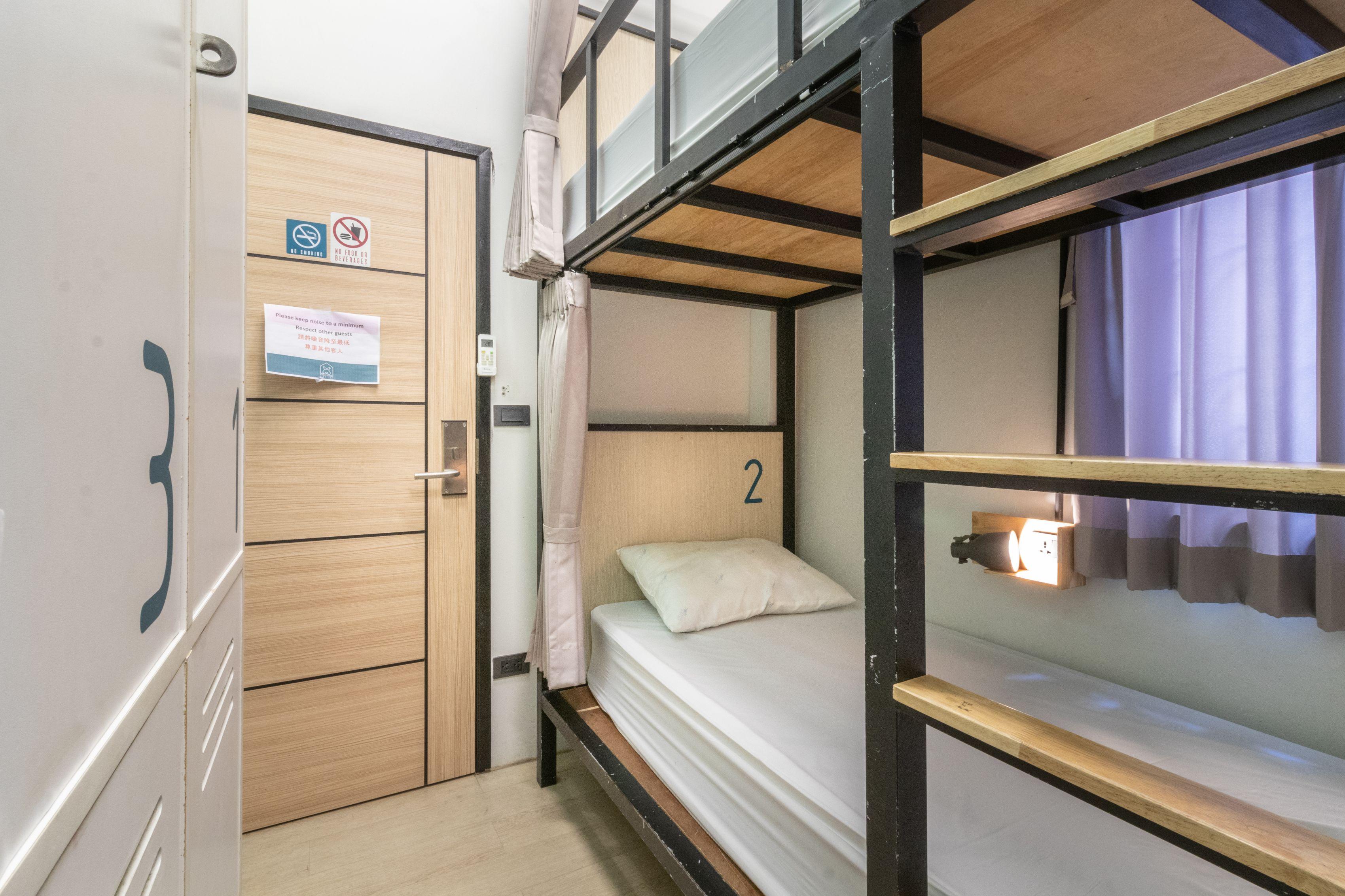 Bunny Burrow Hostel Bangkok Extérieur photo