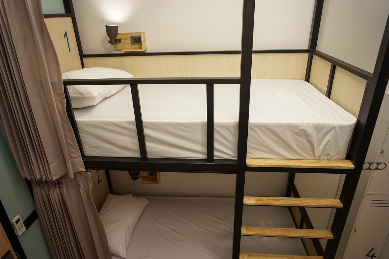 Bunny Burrow Hostel Bangkok Extérieur photo