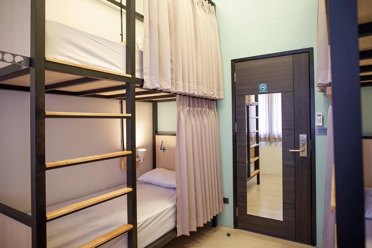 Bunny Burrow Hostel Bangkok Extérieur photo